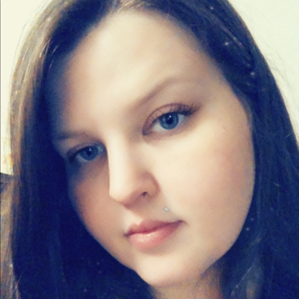 Meet your Posher, Kristen